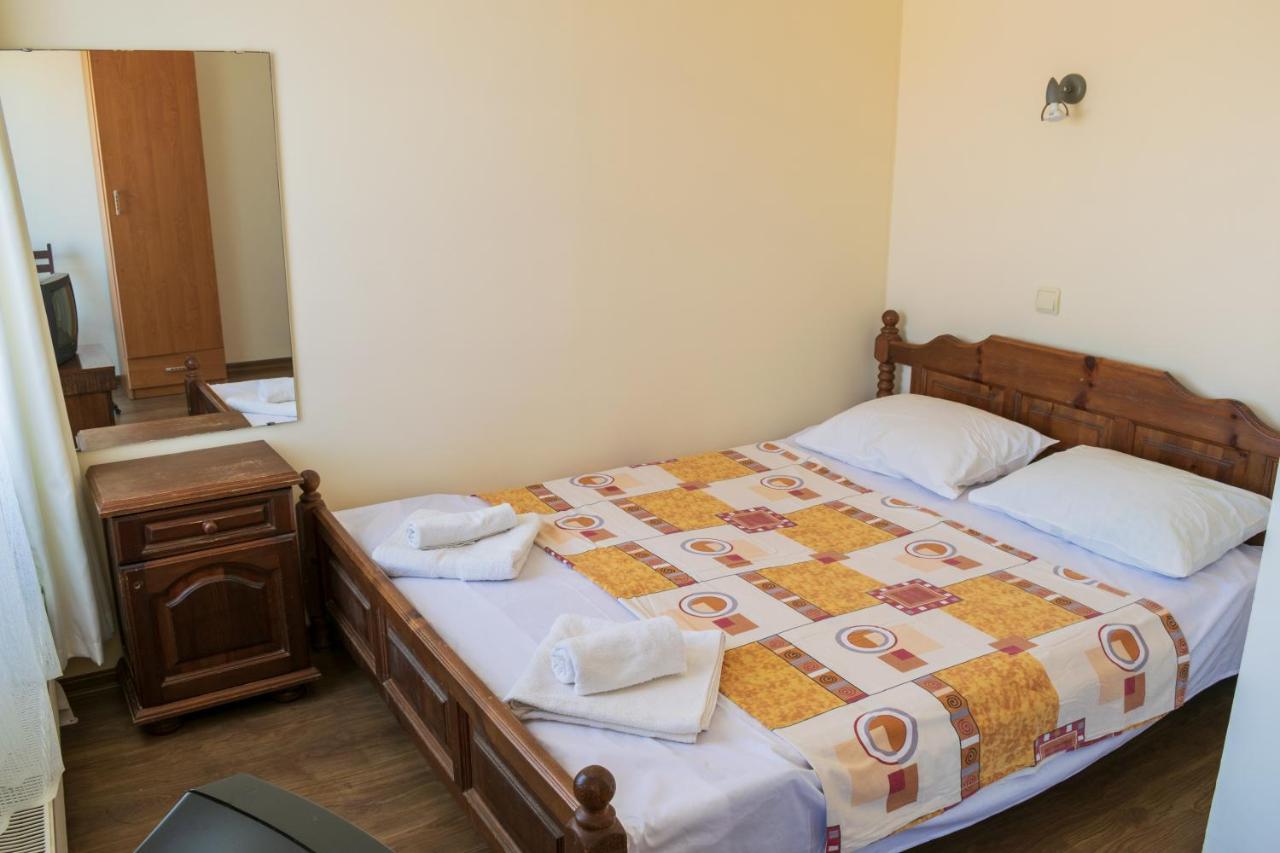 Guest House Eos Sosopol Exterior foto